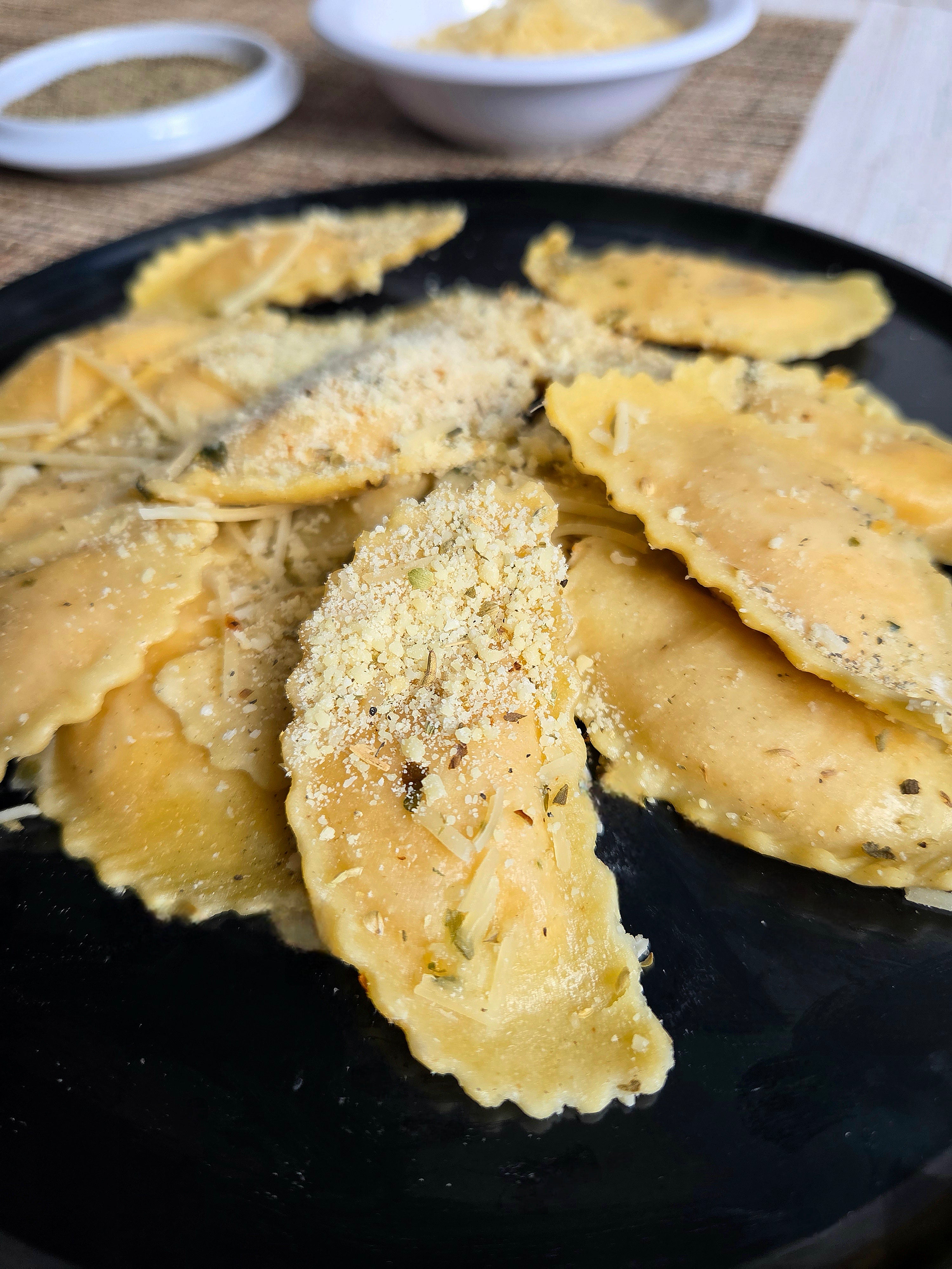 Cacio e Pepe Ravioli